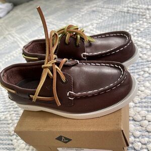 NIB Sperry Topsiders 11W